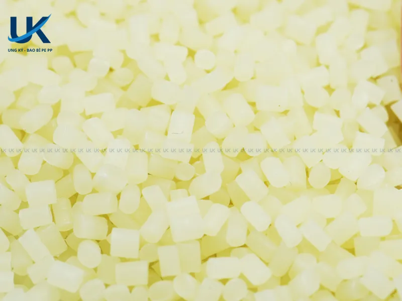 Vai-tro-cua-phu-gia-nhua-2